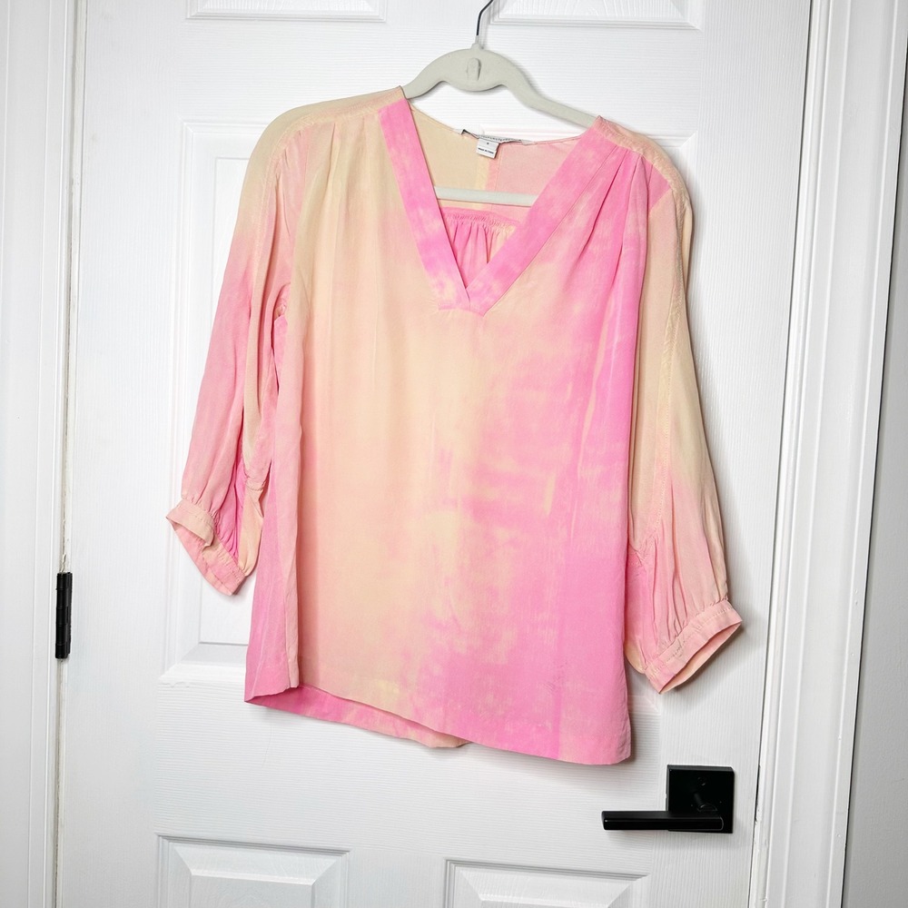 Diane von Furstenberg Silk Blouse Womens 8 Pink Tie Dye Excellent V-Neck Top